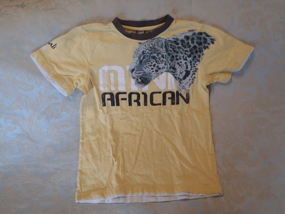 T-shirt Reserved