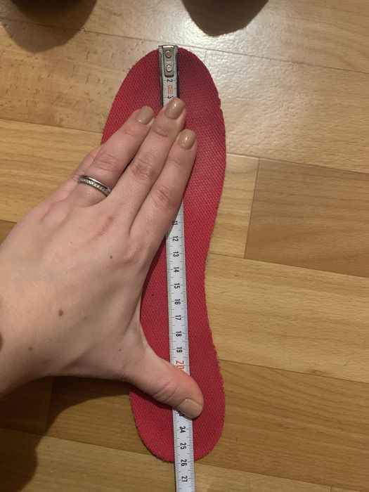 Кросівки спортивні