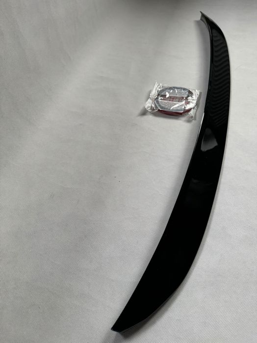 Spoiler lotka Mercedes GLC X253 CZARNY POŁYSK