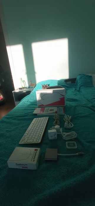 Мікрокомп'ютер Raspberry Pi 400 Personal Computer Kit UK б/в