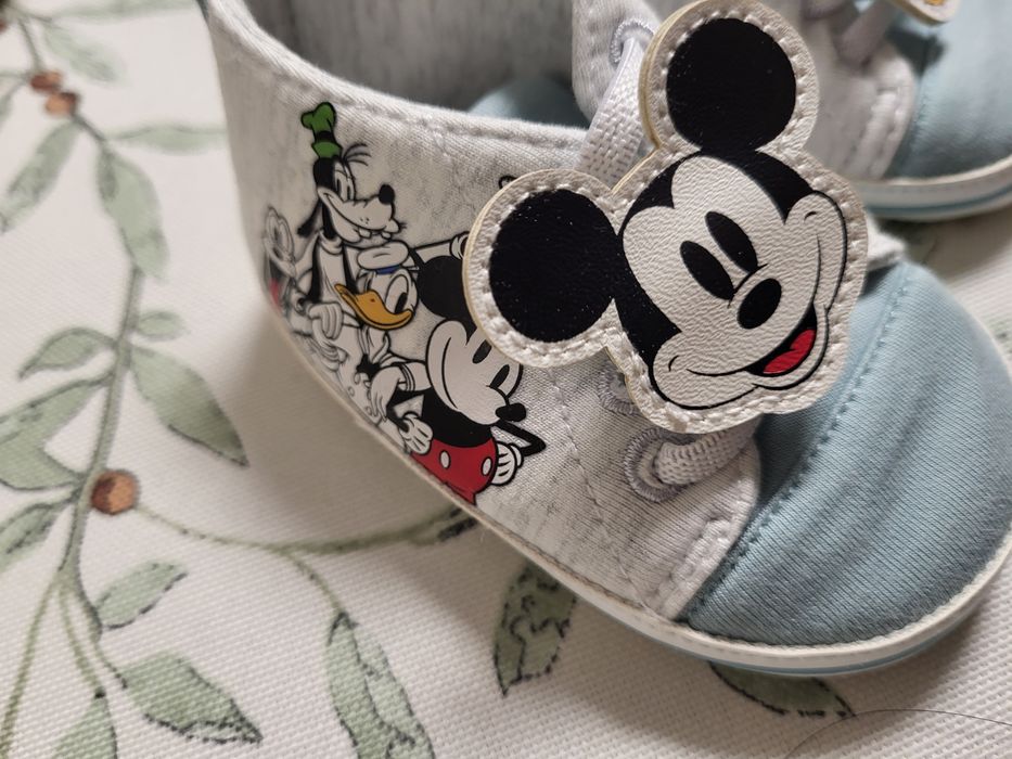 Sapato bebé Mickey
