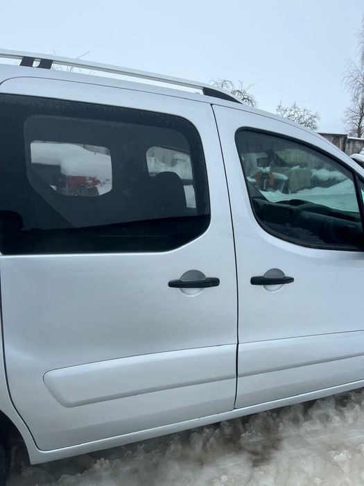 Продаю сітроєн  берлінго 2010р