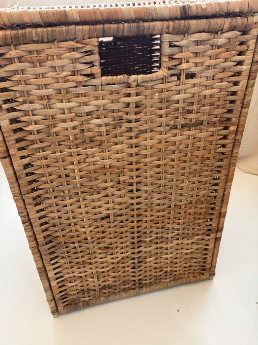 Kosz na pranie z rattanu ikea