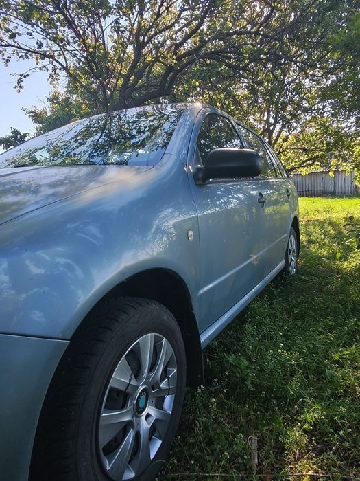 Продам Skoda Fabia 2001 года.