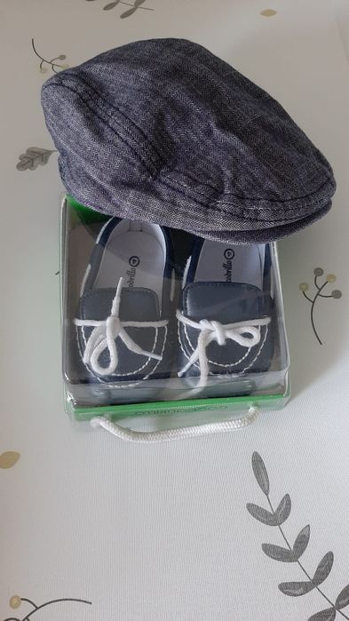 Elegancki zestaw kaszkiet newbie i granatowe mokasyny coccodrillo