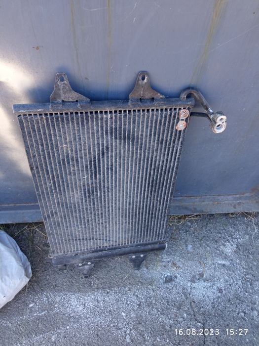 Продам радиатор Шкода