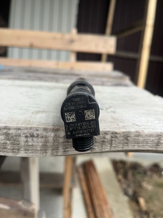 Продам Форсунку до Mersedes мотор OM 651