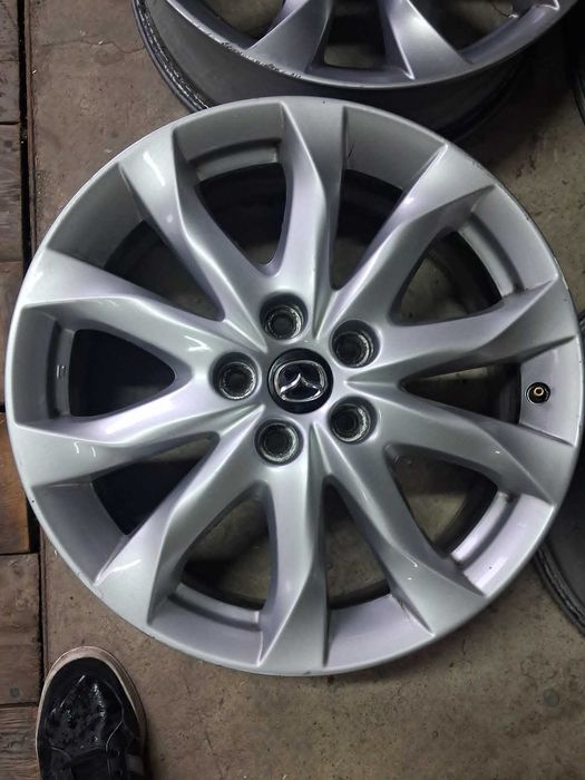 Felgi Mazda Oryginalne - 18 (Używane dobry stan)