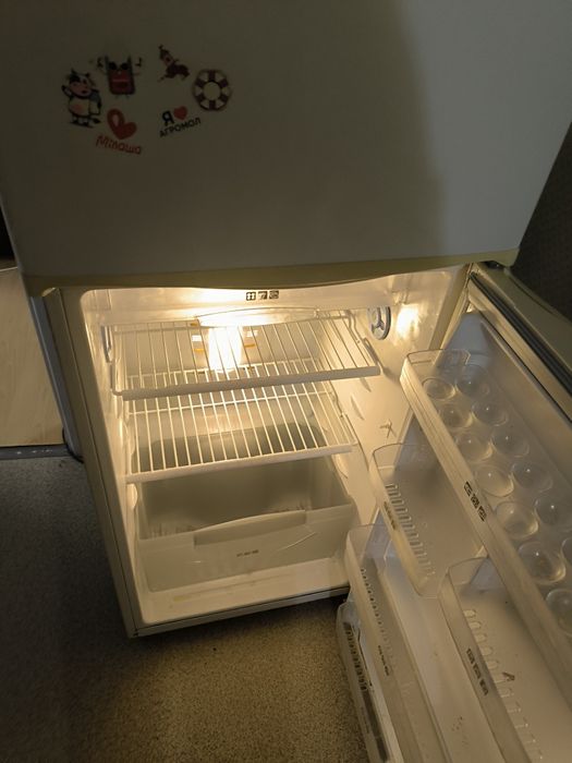 Холодильник samsung