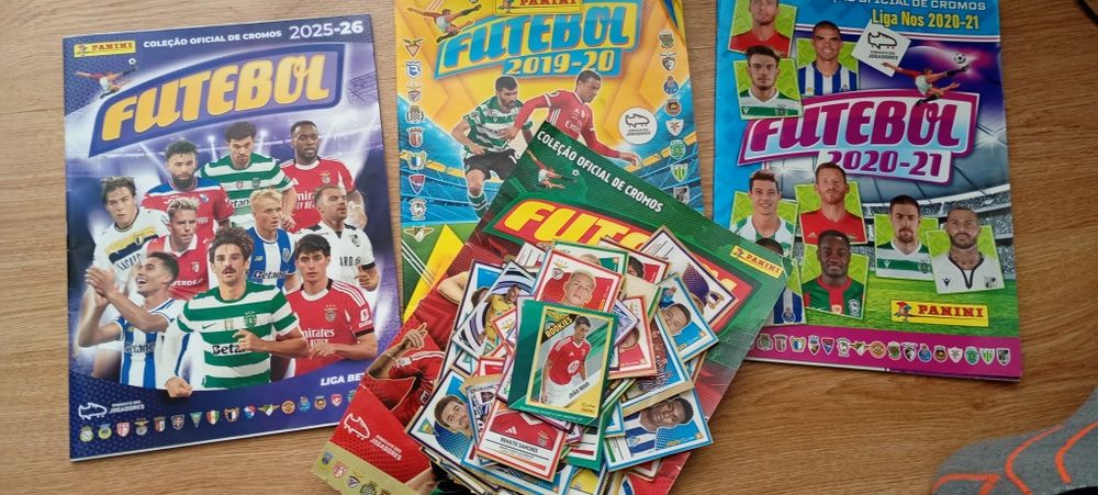 Cadernetas e Cromos Futebol e Pokémon