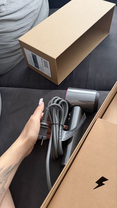 Dyson supersonic