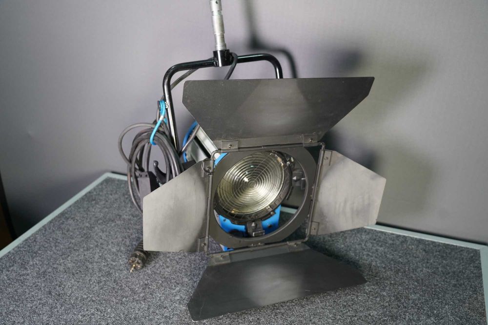 Освітлювальний прилад ARRI/FilmGear 2000w 3200K