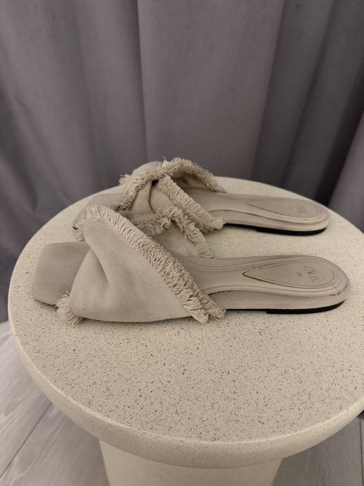 Тапки шлёпки Zara