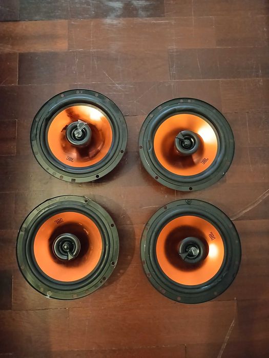 Colunas de som JBL