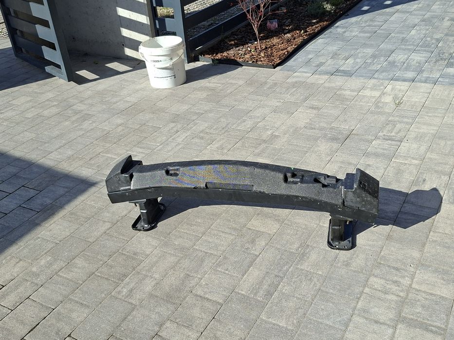 Belka przód Infinity Q60 17<