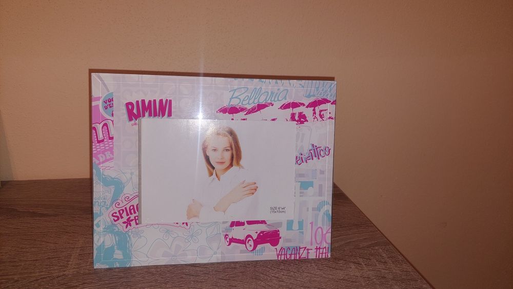 Скляна гарна нова фоторамка 10х15 см