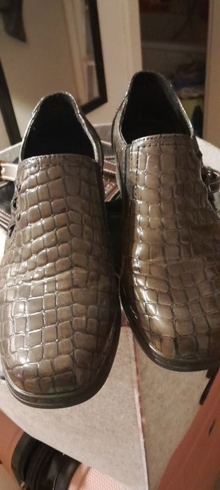 Buty na obcasie skóra