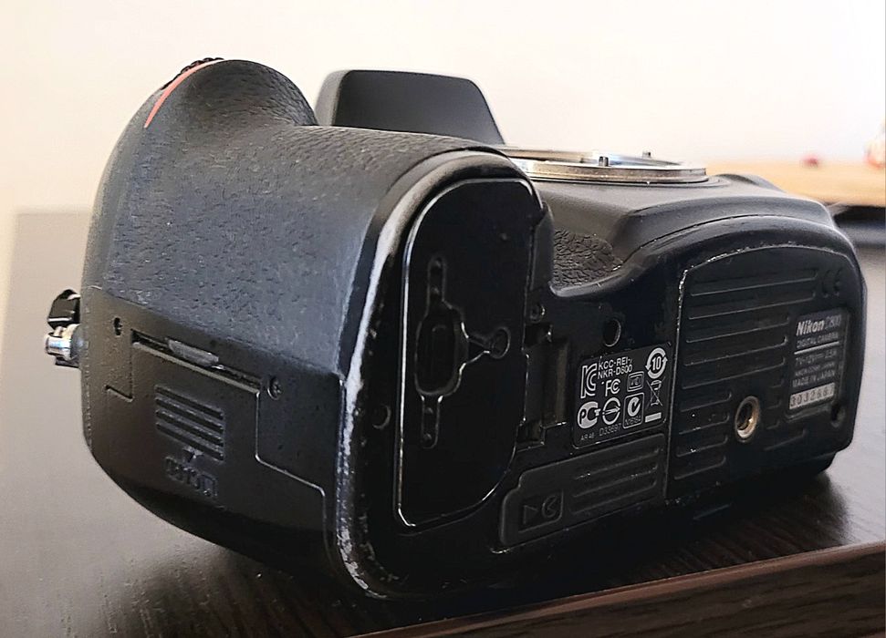 Nikon D800 w dobrym stanie