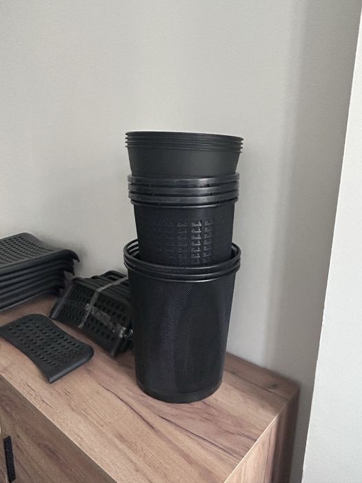 Wyprzedaż biura meble kosze szafki biurka monitory tablice