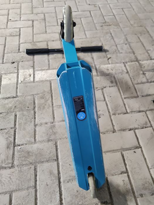 Hulajnoga wyczynowa rampa pump track Decathlon oxelo