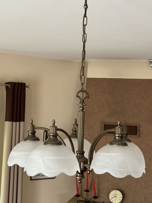 Sprzedam żyrandol i kinkiety