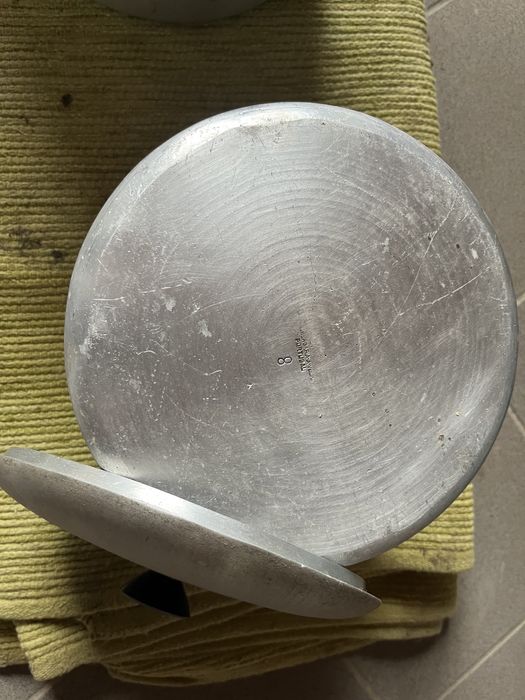 Conj. de tachos de alumínio pesado, antigos e em bom estádo.