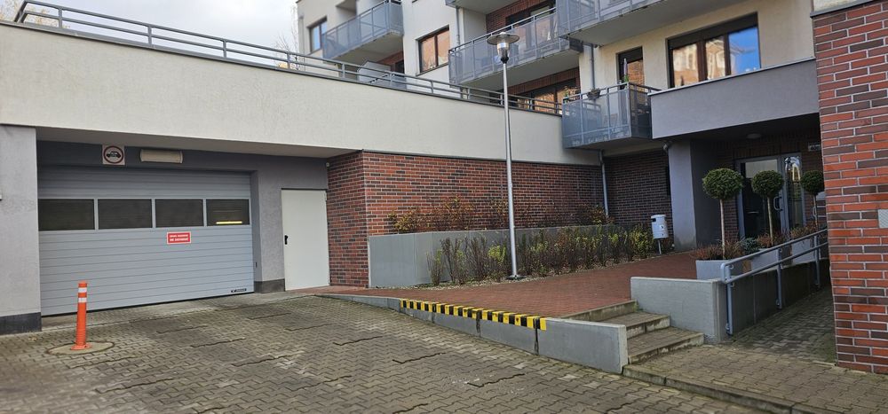 Miejsce  garażowe  Centrum  al. Piastów