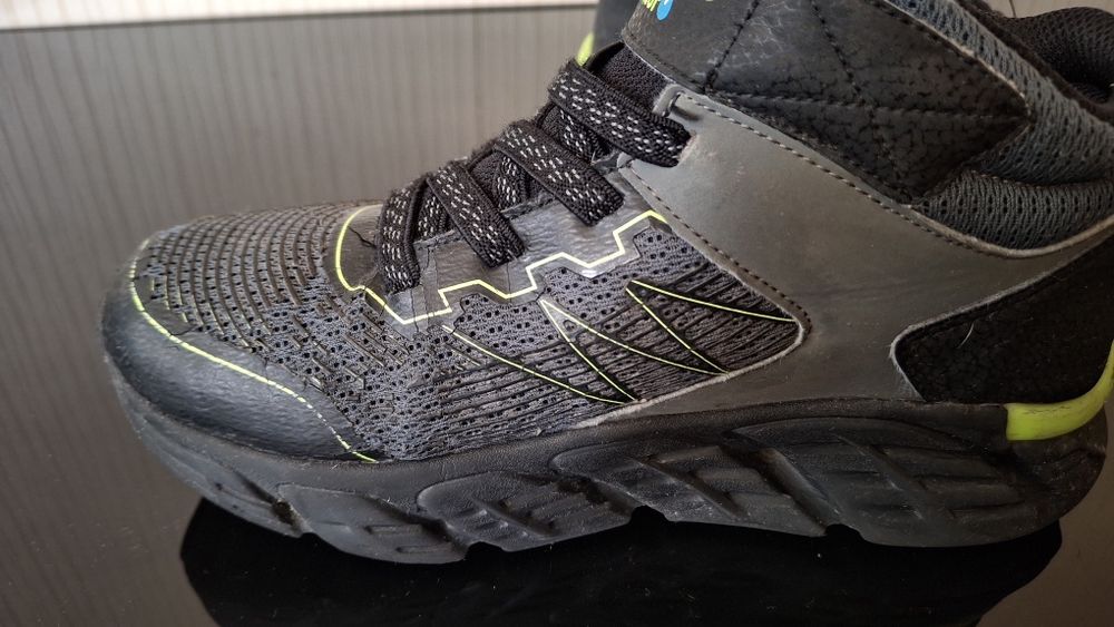 Buty chłopięce Skechers  rozm.35