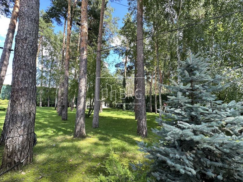 Дом с бассейном КГ Сосновый бор Козин Конча-Заспа без комиссии