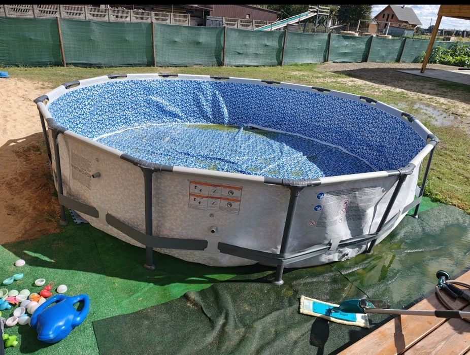 Basen stelażowy Bestway 427x84 – idealny pod ryby lub oczko wodne