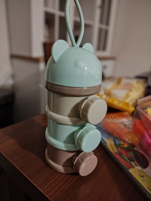 Pojemnik na mleko w proszku