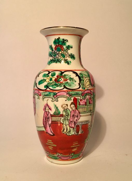 PORCELANA CHINESA - pintada à mão - h: 16 cm/s