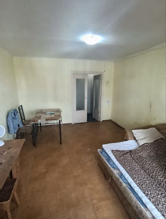 Продам трикімнатну квартиру