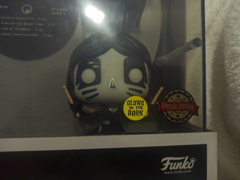 Funko pop selados banda kiss special edition glows in the dark