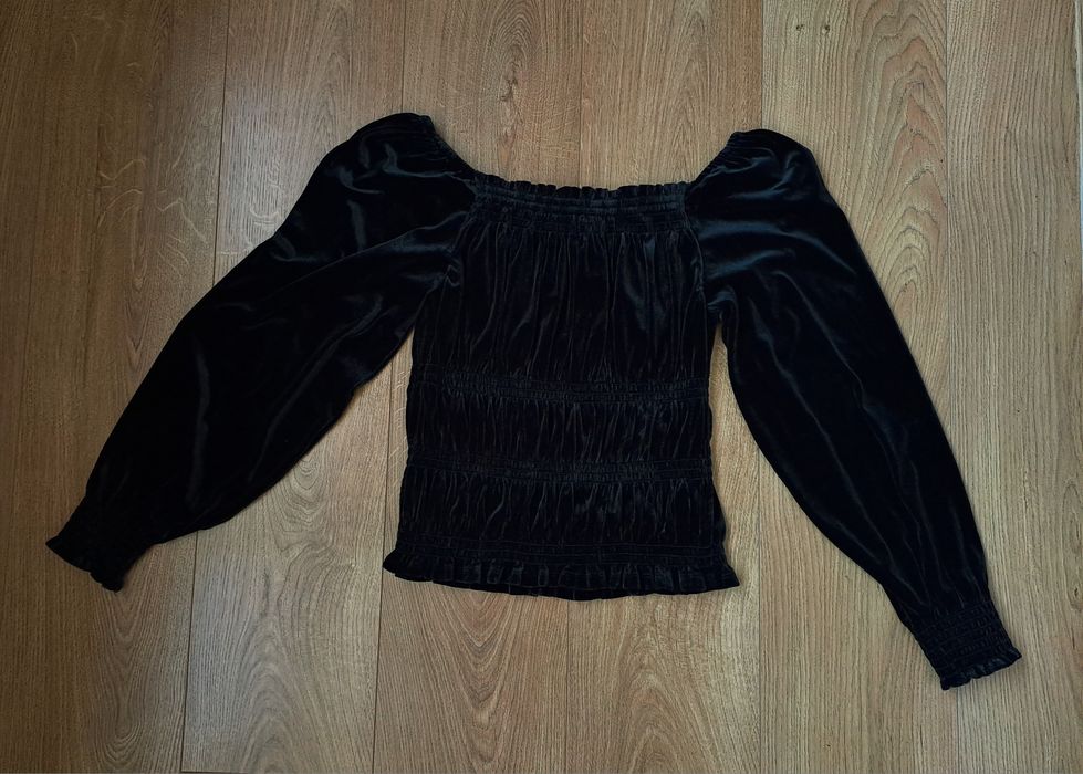 Нарядная черная бархатная кофта блузка для девочки