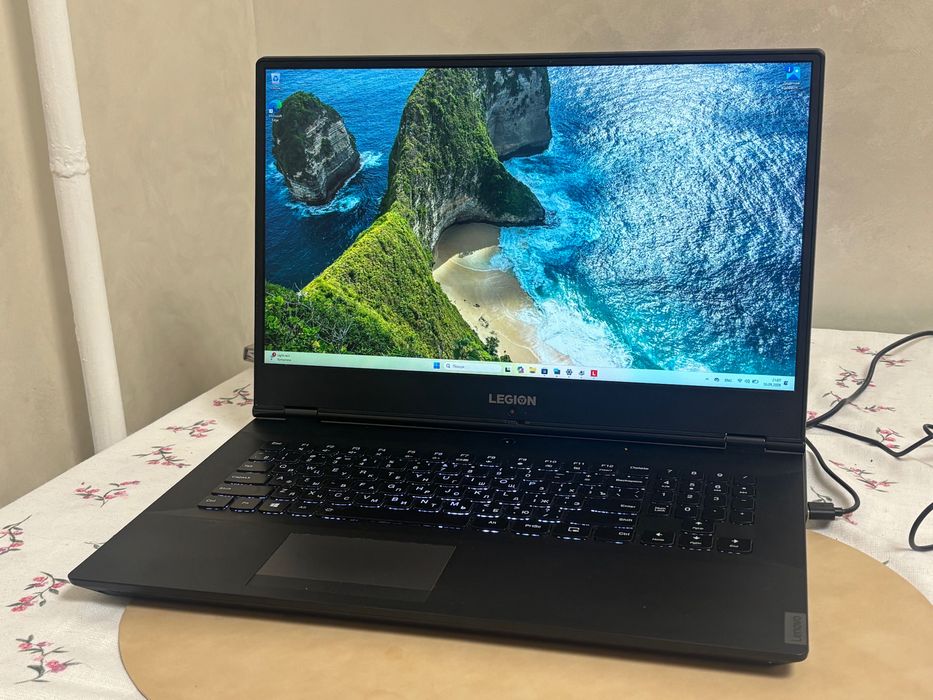 Потужний Ігровий Ноутбук Lenovo Legion 17.3ʼ Intel I7-9750H/Ge Force GTX 1650/4Gb/SSD 1TB/ 16GB оперативна