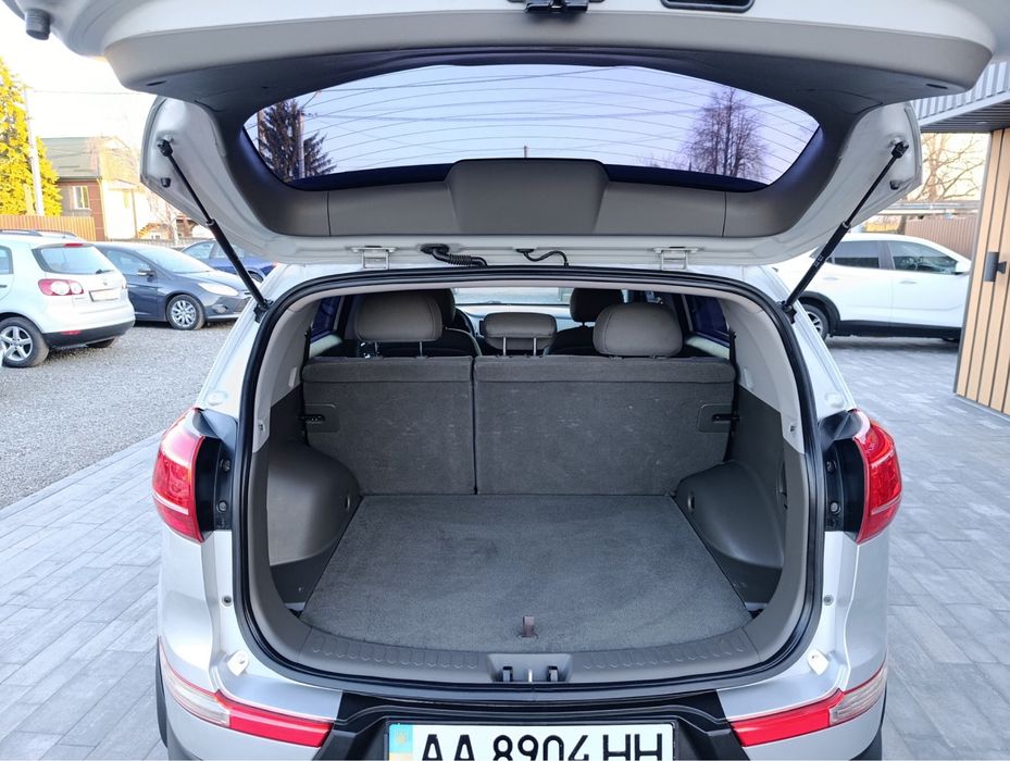 Продам  гарний  автомобіль