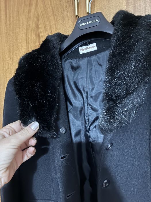 Casaco comprido do estilista Miguel Gageiro