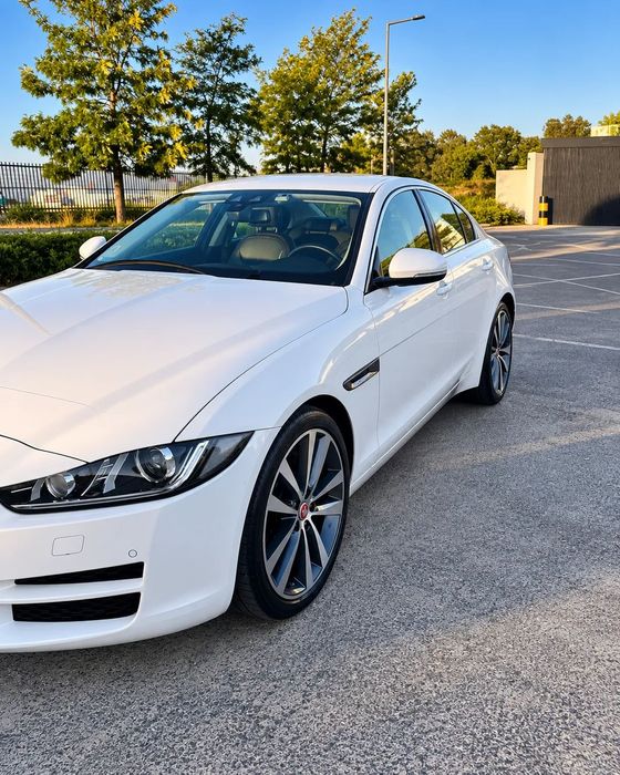 Jaguar XE 2.0 D Prestige AWD Aut.
