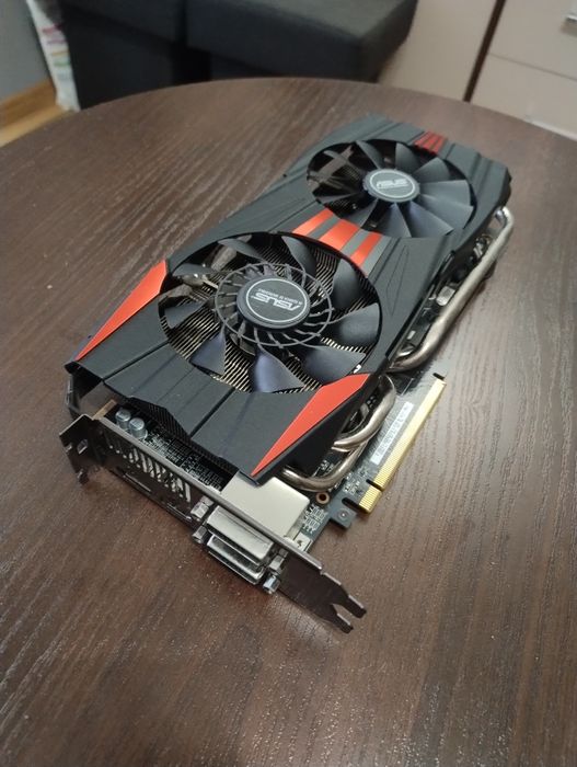 Asus Radeon R9 280X DirectCU II TOP 3GB