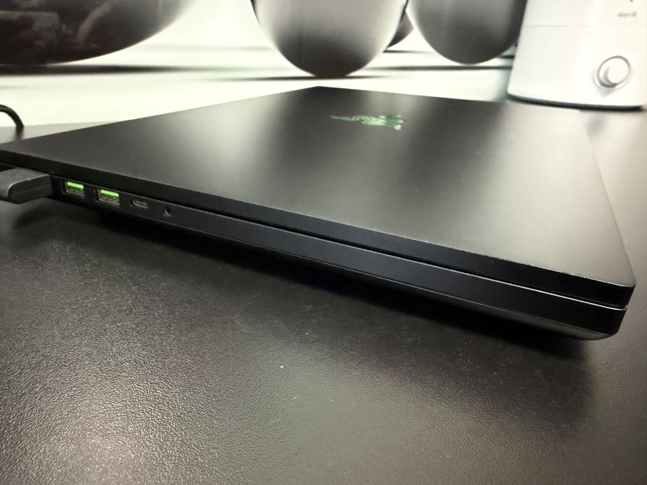 Ноутбук Razer Blade 16 Intel Core i9-13950HX RTX 4090 16GB RAM / 1TB SSD