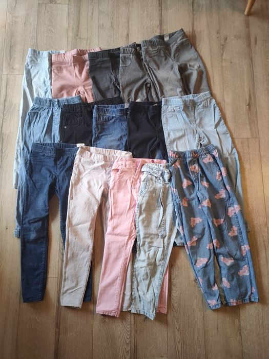 Paczka spodni dziewczęcych rozm. 122