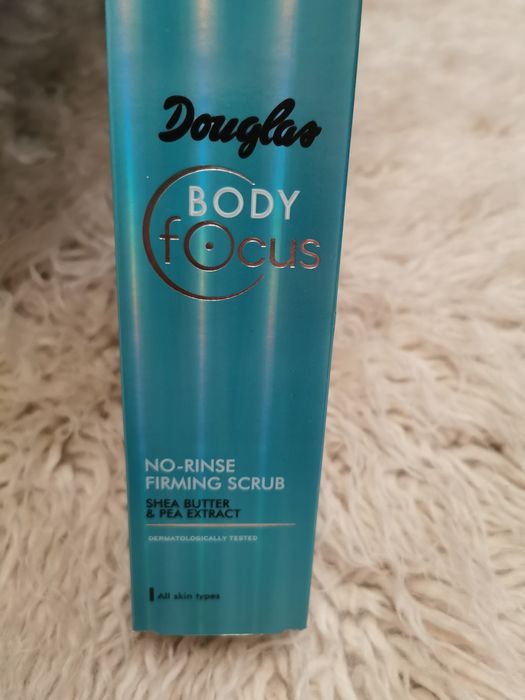 Peeling wyszczuplający Douglas firming scrub