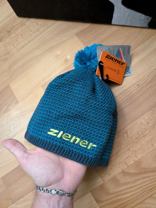 Нова трекінгова спортивна шапка Ziener outdoor