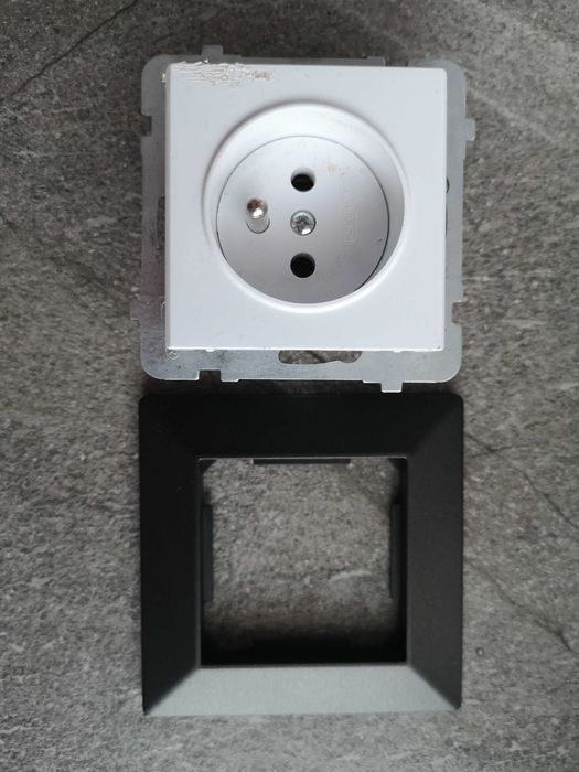 Włącznik impresja Ospel  3 klawiszowy + ramka biała