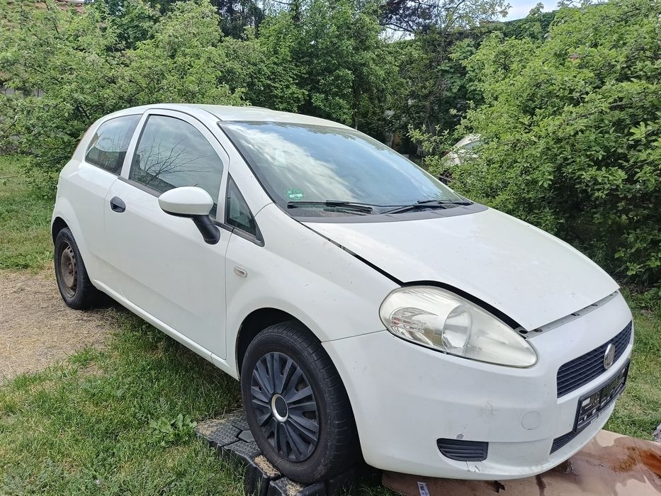 Fiat Grande Punto na części uszkodzony silnik