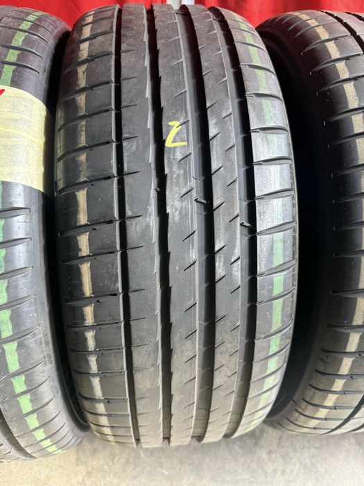 Pneus 235/45/18 Michelin Homolgacao tesla completamente novos