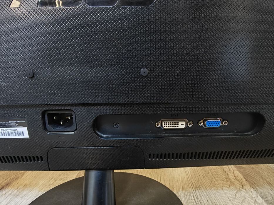 Monitor Asus 24 cale