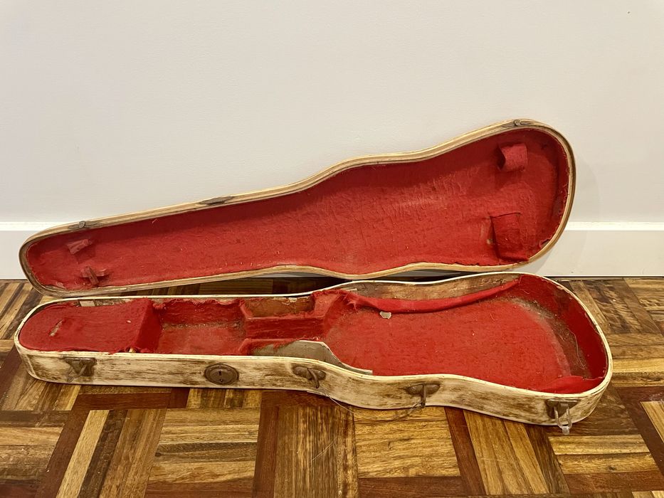 Estojo de violino para restauro