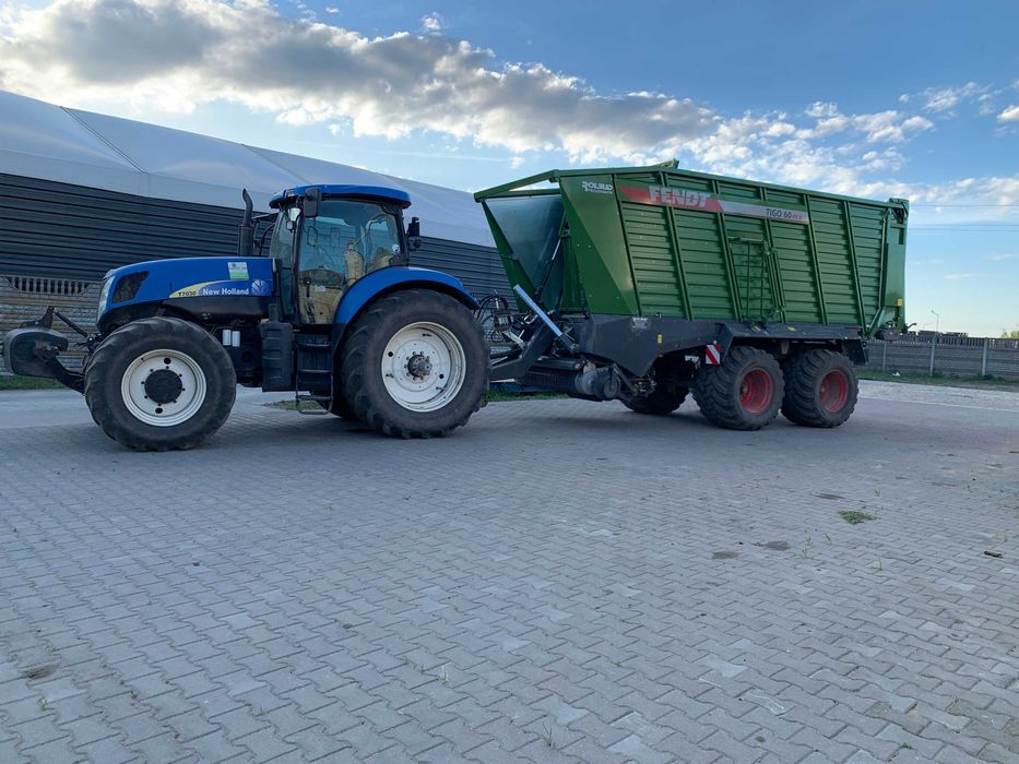 Zbiór traw, przyczepa zbierająca, prasa, owijarka